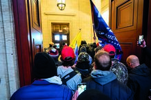 Imagem Ataque ao capitolio 41709446.jpg (12467941) (Milenium)