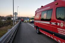 Um ferido grave em colisão entre dois carros em Santa Maria da Feira