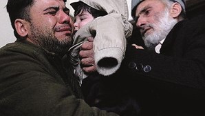Bebé separado dos pais durante retirada de Cabul reencontra família