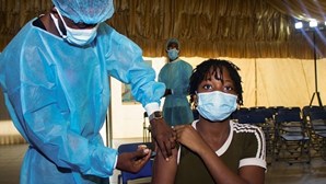 Angola em risco de perder até março cinco milhões de vacinas Covid