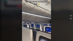 Homem apanhado de surpresa durante voo de 8 horas... onde era o único passageiro