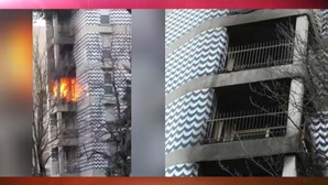 Dois feridos em incêndio num prédio no centro do Porto