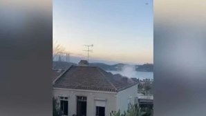 Incêndio deflagra em casa devoluta em Lisboa 