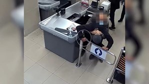 Polícia de folga apanha ladrão em supermercado em Espanha