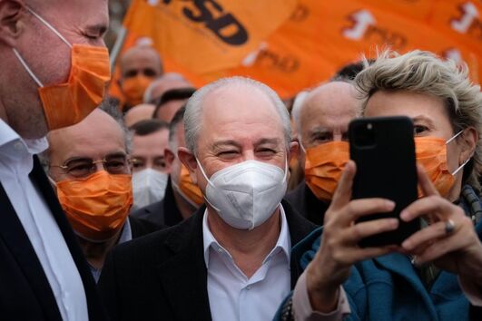 Rui Rio dá a entender, em alemão, a saída de presidente do PSD