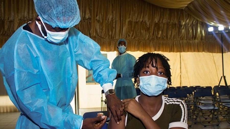 Vacina Covid em Angola