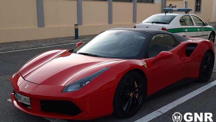 Ferrari recuperado
