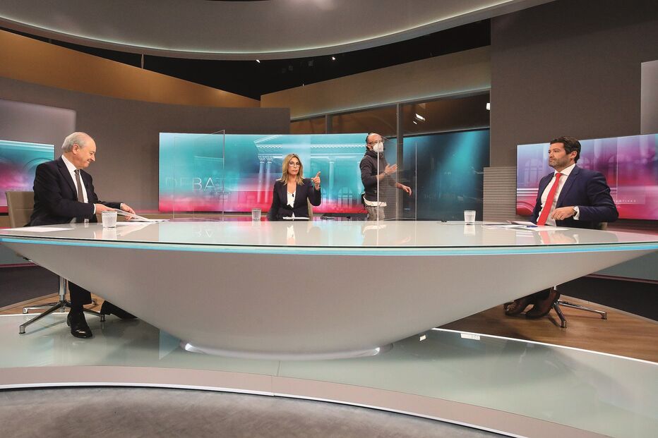 Debate permitiu aprofundar os pontos de discórdia entre os dois líderes partidários. Rui Rio acusou André Ventura de ser contra o “regime democrático”, este respondeu que quer a reforma do sistema político