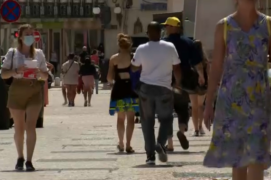 Variante Ómicron responsável por quase 90% das infeções em Portugal, revela INSA