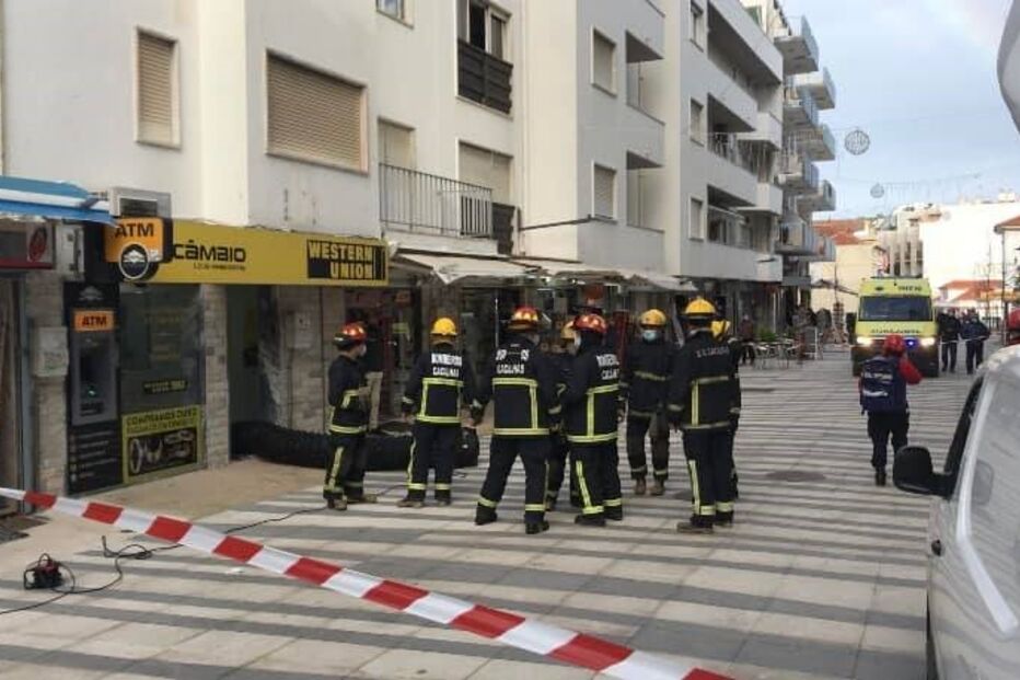 assalto, bombeiros, loja de câmbio, alarme