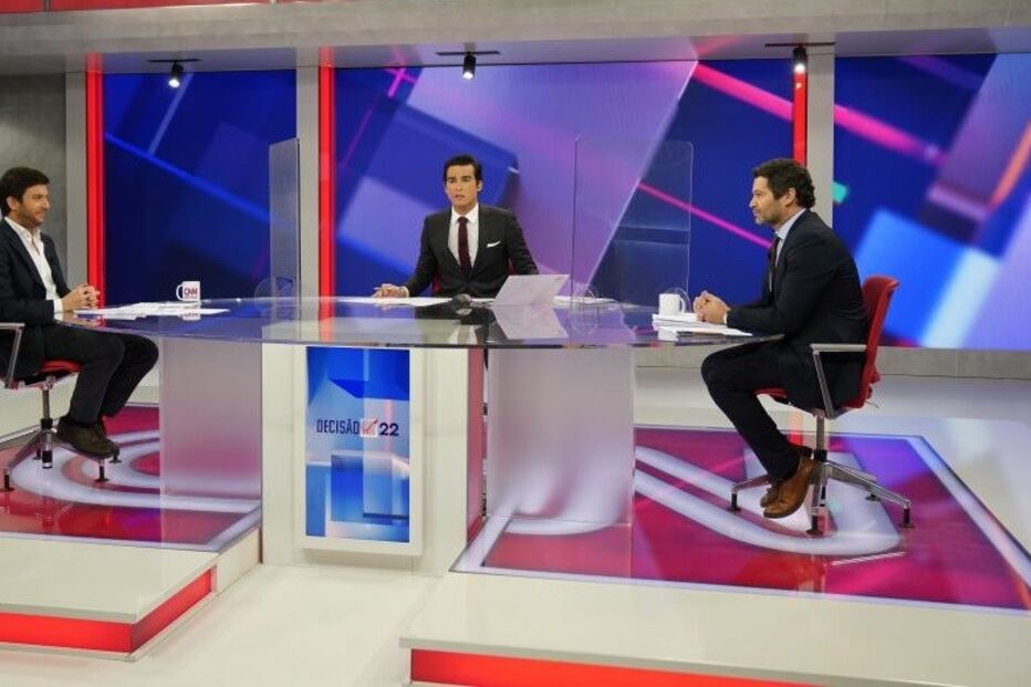 Francisco Rodrigues dos Santos e Ventura em debate