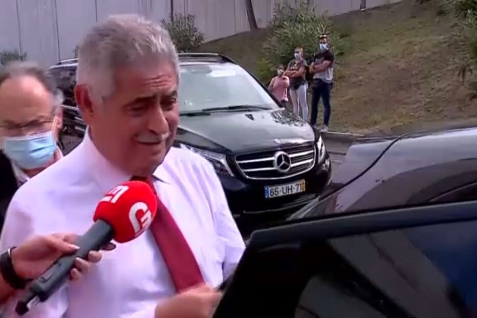 Vieira queria vitórias do Benfica para adeptos ignorarem notícias de dívidas ao Novo Banco