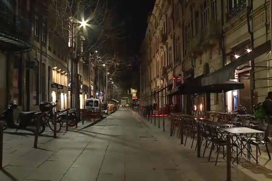 Bares e discotecas reabrem