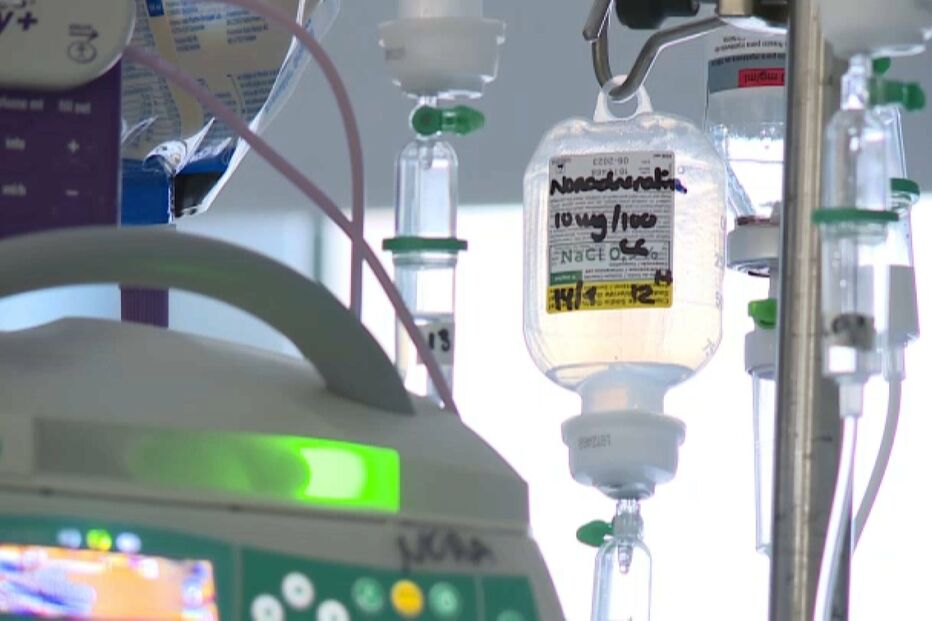 Pico de infeções da quinta vaga foi atingido e aponta para descida de casos já esta semana