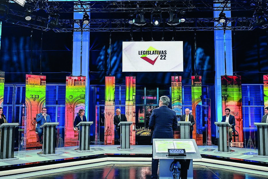 Os nove líderes partidários juntaram-se no último debate televisivo, que ficou marcado pela questão dos acordos pós-eleições Legislativas de dia 30 