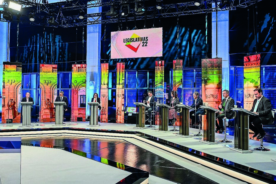 A estrela no teatro Capitólio foi o corte súbito de luz, que obrigou a RTP a ir para intervalo à pressa 