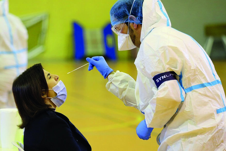 Estimativas indicam que a partir de hoje e até segunda-feira podem ser alcançados os 70 mil novos casos de Covid-19 em 24 horas 