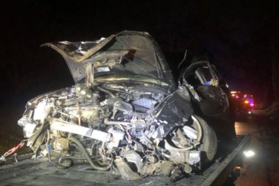 Três crianças em estado grave após despiste e colisão entre três carros em Palmela. Autor do embate fugiu