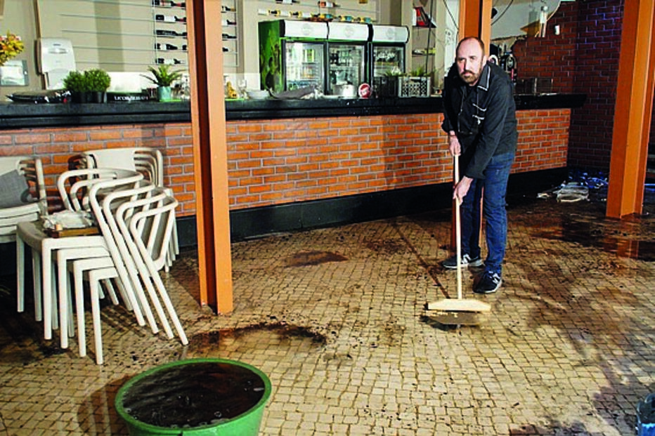 Leonel de Carvalho no restaurante 