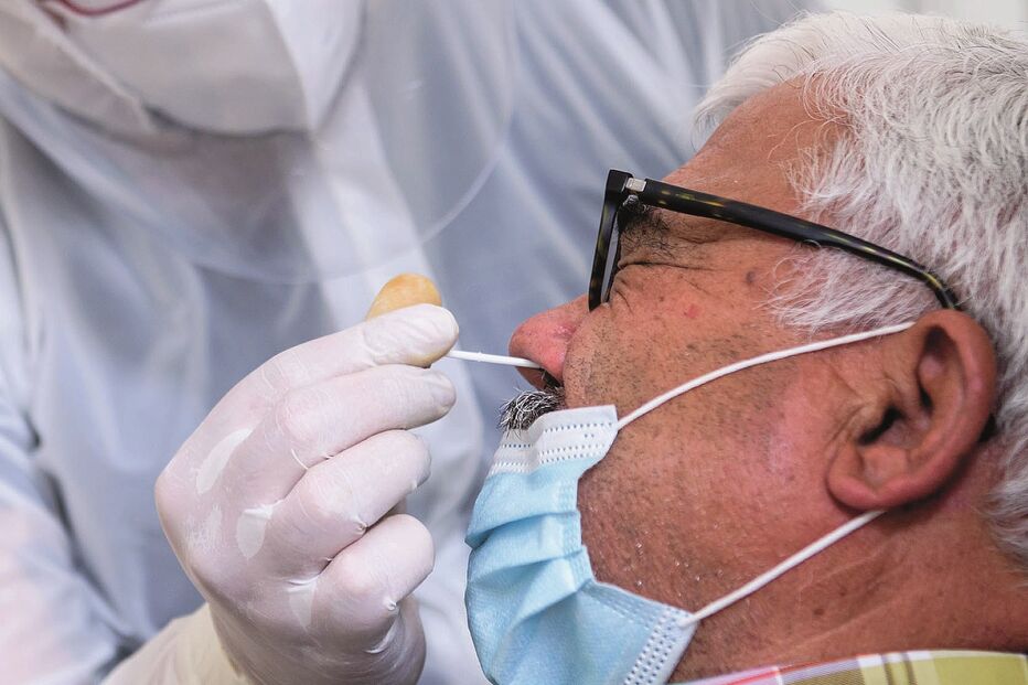 Desde 1 de janeiro foram diagnosticados em Portugal mais de 808 mil casos de Covid-19