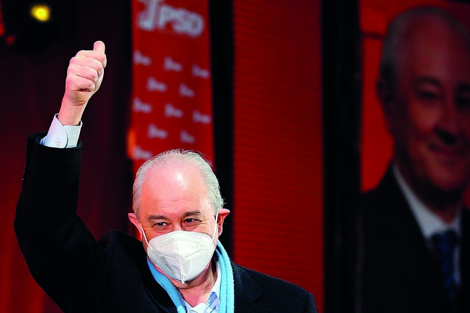 Rui Rio,  líder do PSD, quer subir  o salário  mínimo  nacional com  sustentabilidade  