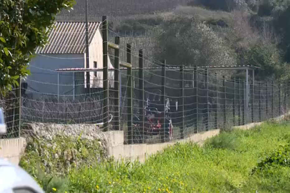 Homem mata mulher com tiros de caçadeira e suicida-se em hotel de Azeitão, Setúbal