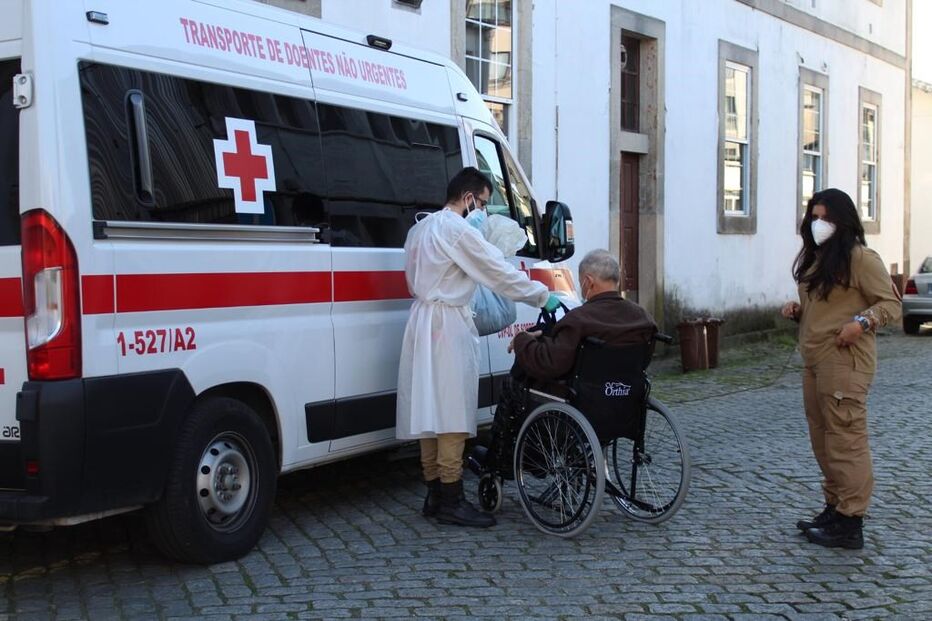 Hospital das Forças Armadas acolhe doentes infetados com Covid-19