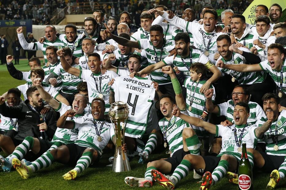 Sporting vence Taça da Liga