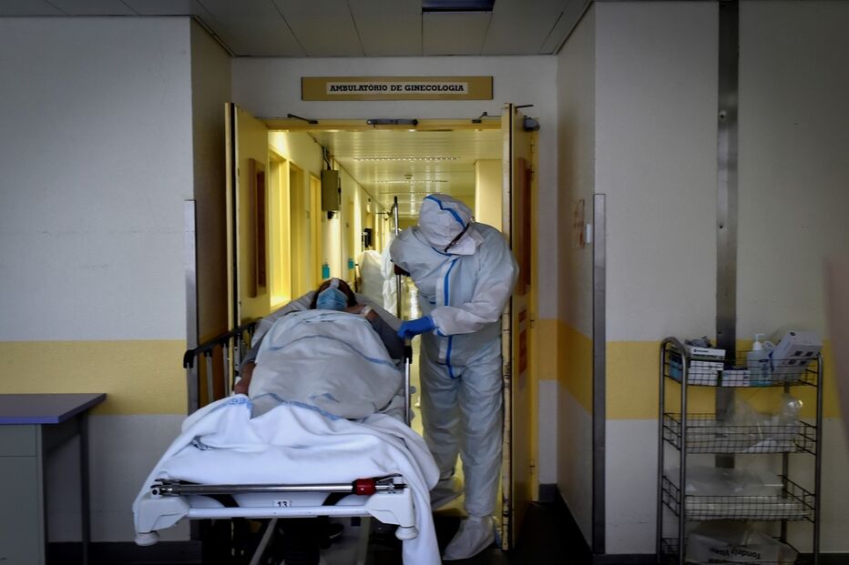 Covid-19, Pandemia, Internados