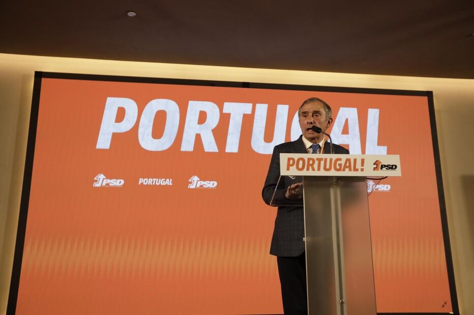 PSD reage a projeções