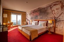 2022-02-24_15_27_05 Vila Gale Estoril - Quartos Sixties (3).jpg