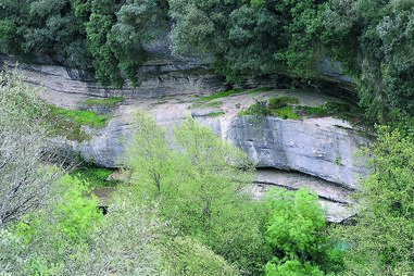 Esqueleto de criança de cinco anos estava enterrado no Vale do Lapedo há cerca de 29 mil anos  