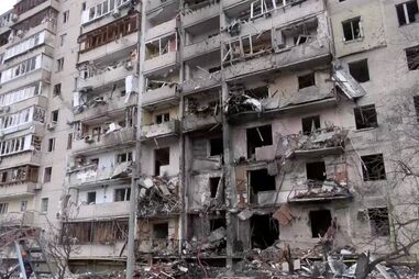 Edifício bombardeado na Ucrânia