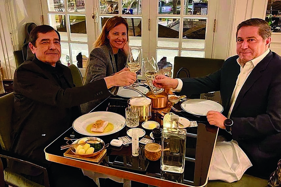 Cristina Ferreira em jantar com Mário Ferreira e José Eduardo Moniz