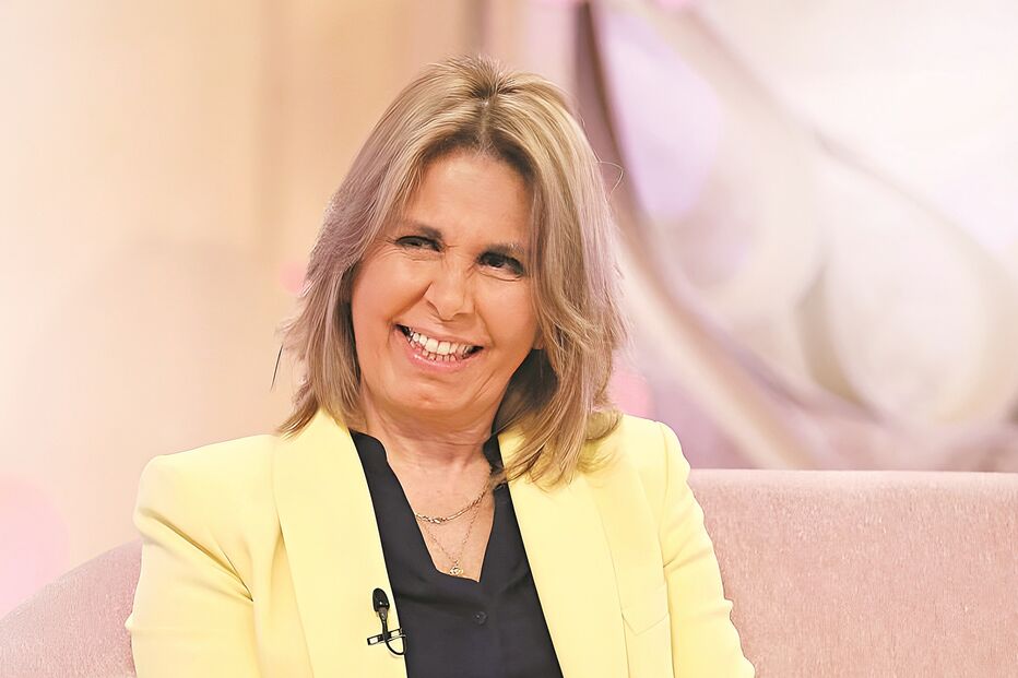 Fernanda Tadeu nasceu a 18 de outubro de 1959, em Lisboa. Formou-se na Escola Superior de Educadores de Infância e mais tarde licenciou-se em Educação Especial