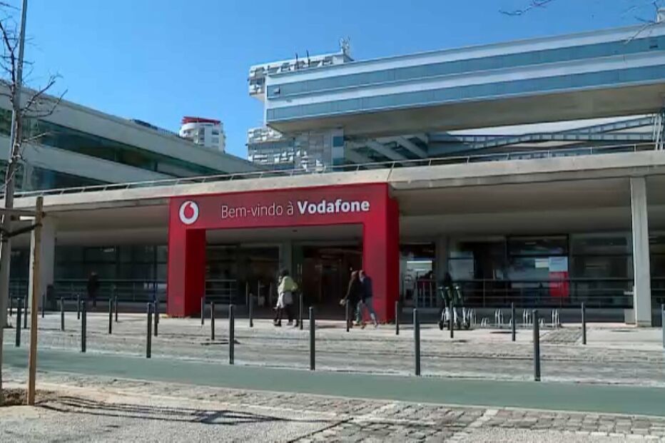 “Terrorismo” deixa 4,7 milhões de clientes da Vodafone sem telefones