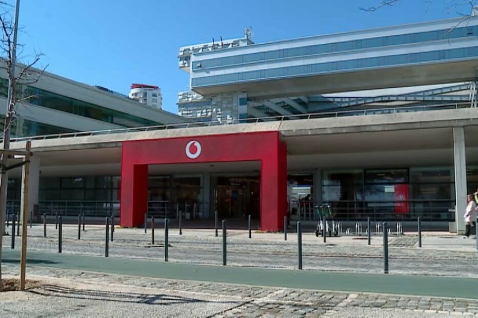 Vodafone Portugal informa que rede já se encontra 