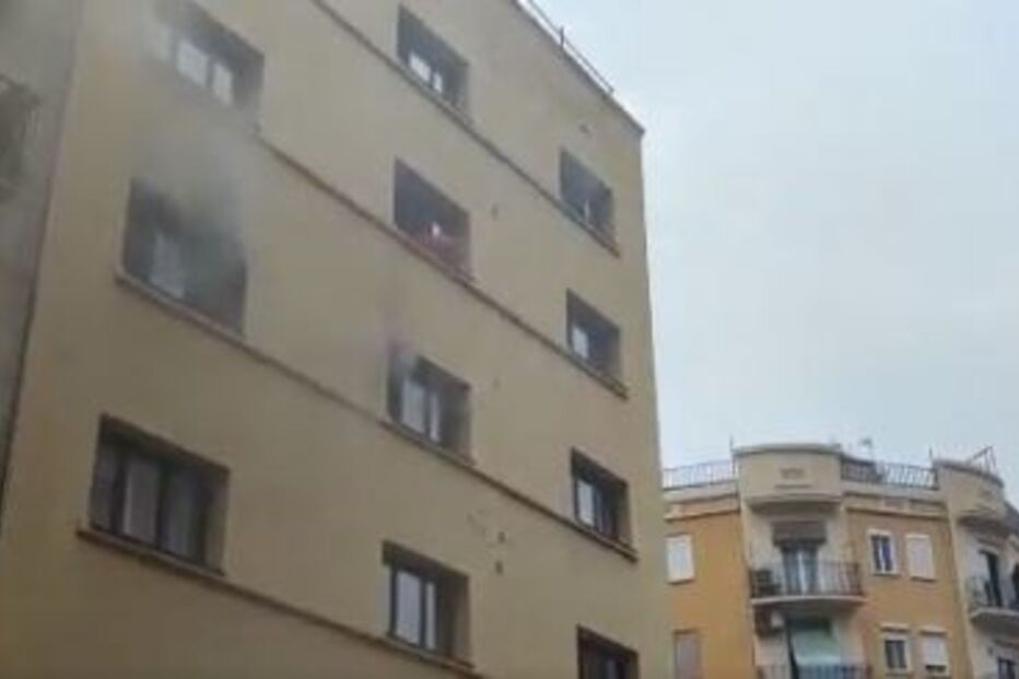 Pelo menos seis feridos em incêndio em hotel no centro da cidade de Barcelona 