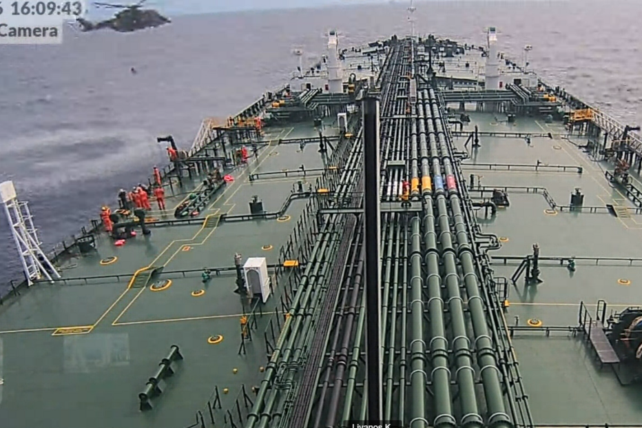 Tripulantes resgatados de navio ao largo dos Açores