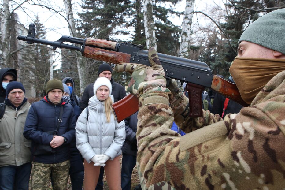 Civis participam em exercícios na Ucrânia