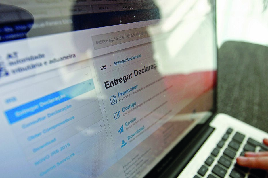 Será no salário de março que será sentido o efeito das novas tabelas de retenção na fonte de IRS