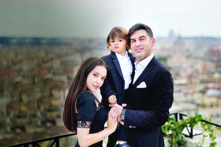 Paulo Fonseca está em Kiev com a família