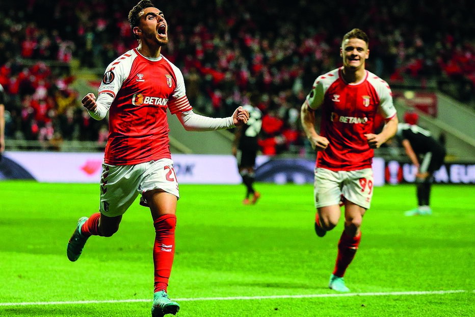 Ricardo Horta celebra o primeiro golo do Sp. Braga.