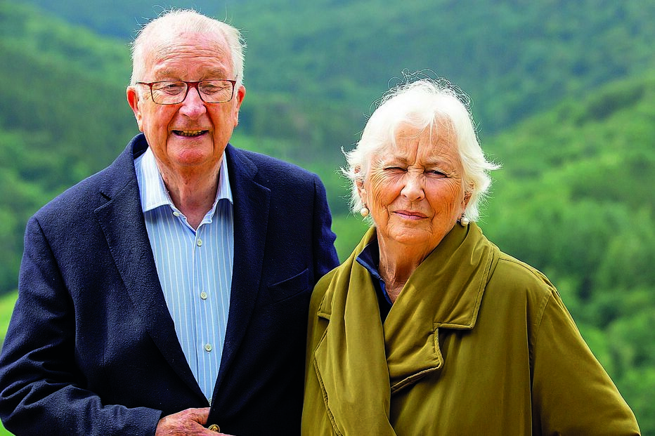 Reis eméritos da Bélgica, rei Alberto II, de 87 anos, e rainha Paola, de 84
