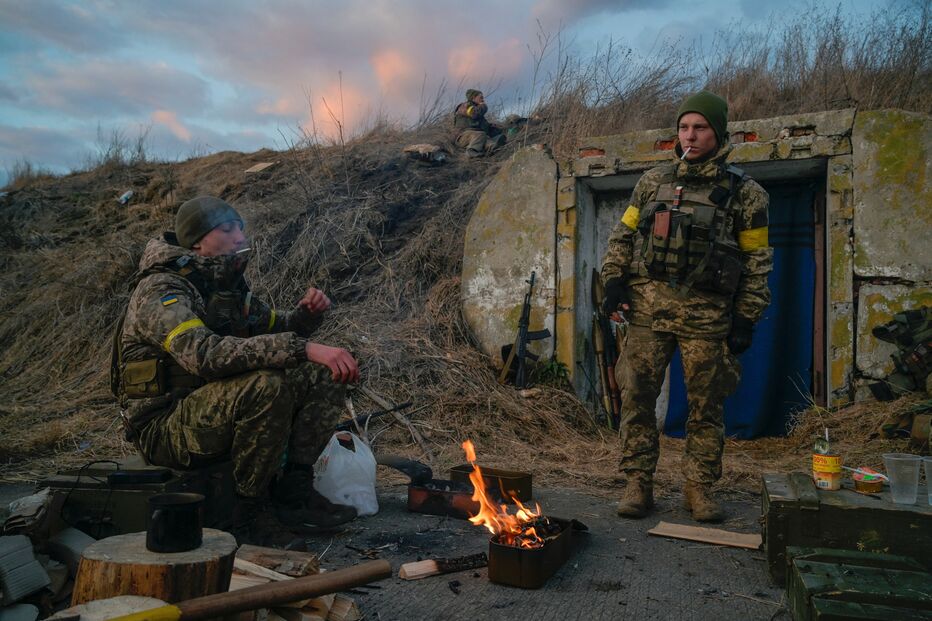Resistência ucraniana trava avanços russos