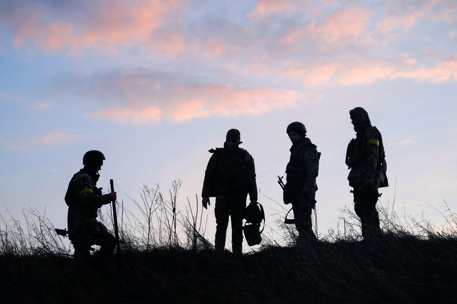 Resistência ucraniana trava avanços russos
