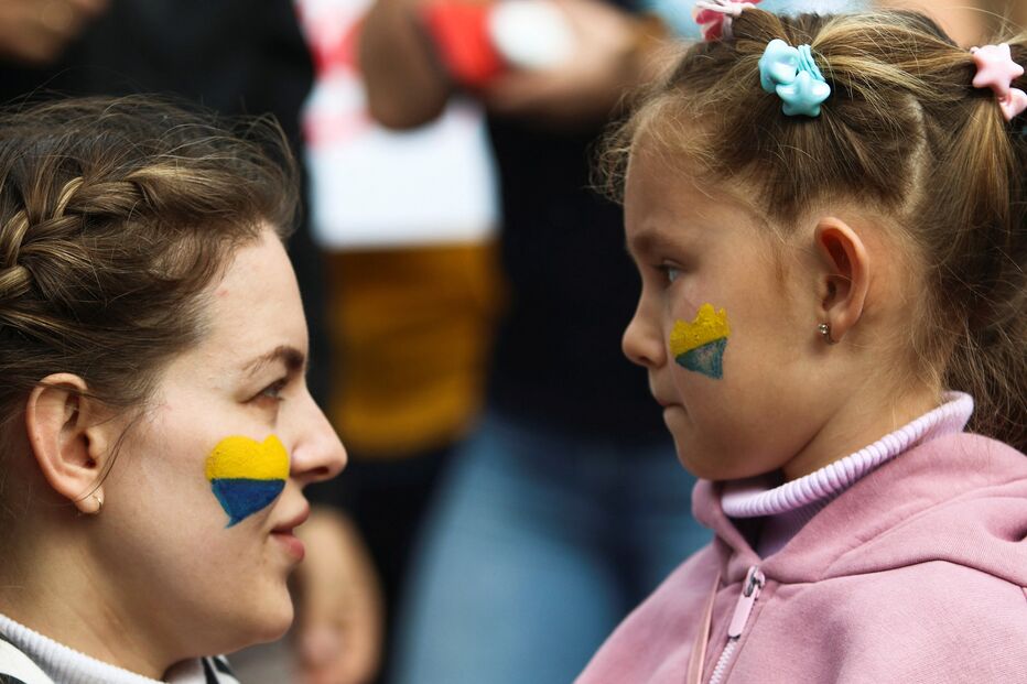 Milhares de pessoas em várias cidades manifestam-se contra Putin	
