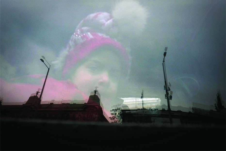 Confrontos continuam sem tréguas em várias cidades da Ucrânia. Famílias tentam fugir do país