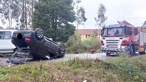 Mulher fica ferida após colisão entre duas viaturas em Albergaria-a-Velha