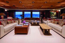 ‘Solaris’ destaca-se pela segurança e pelo interior luxuoso, que acomoda até 36 convidados 